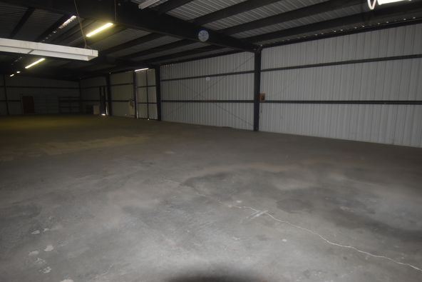 DESERT SHORES COMMERCIAL BUILDING: 3844 Scott Dr, Thermal, CA 92274